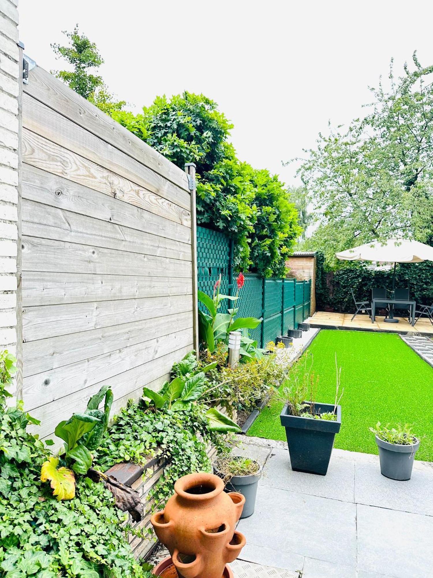 Big Sunset 2 Bedroom House With A Garden Amberes Exterior foto